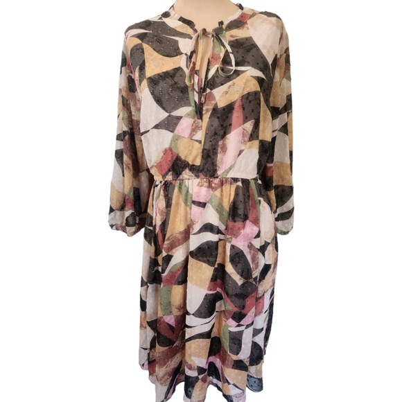 TORRID🔖NWT! Clip Dot Front Keyhole Skater Dress - Size 2X - Picture 5 of 15